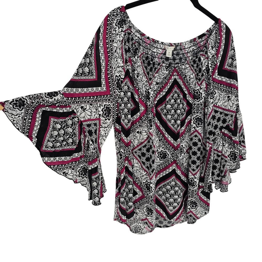 NWT Cato Geo Floral Print Black Pink White Bell Sleeve Boho Smocked Swing Top M